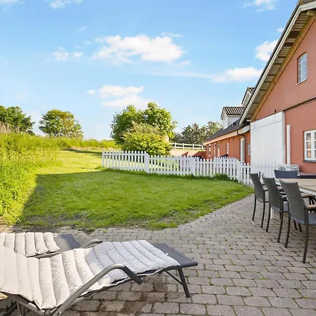Coziness And Activities For 18 People Hjørring
